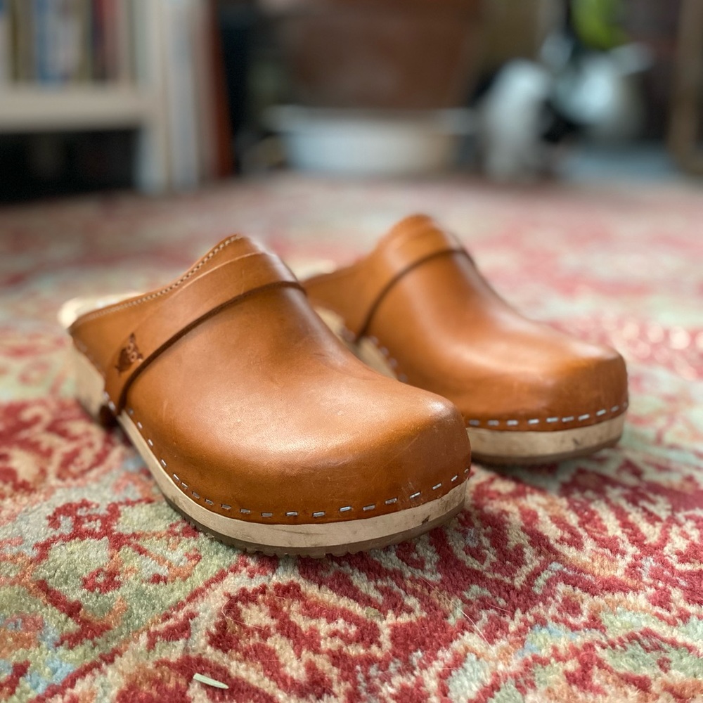 Sandgrens Tokyo mules size 39. Low heel.